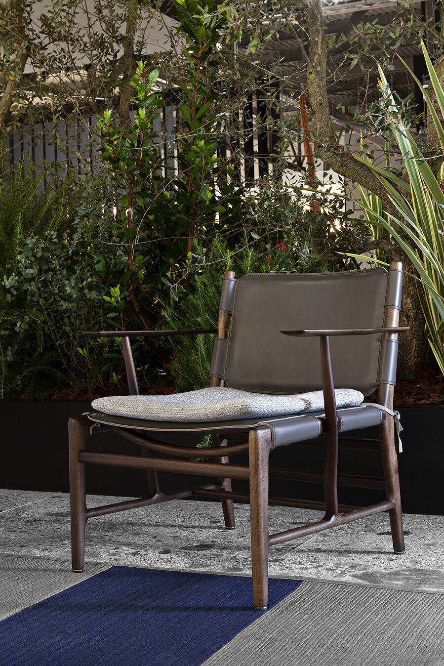 Садовое кресло из красного дерева и кожи Exteta Levante ARCH-00055416 - Вид №2