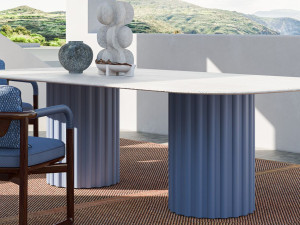 Садовый стол