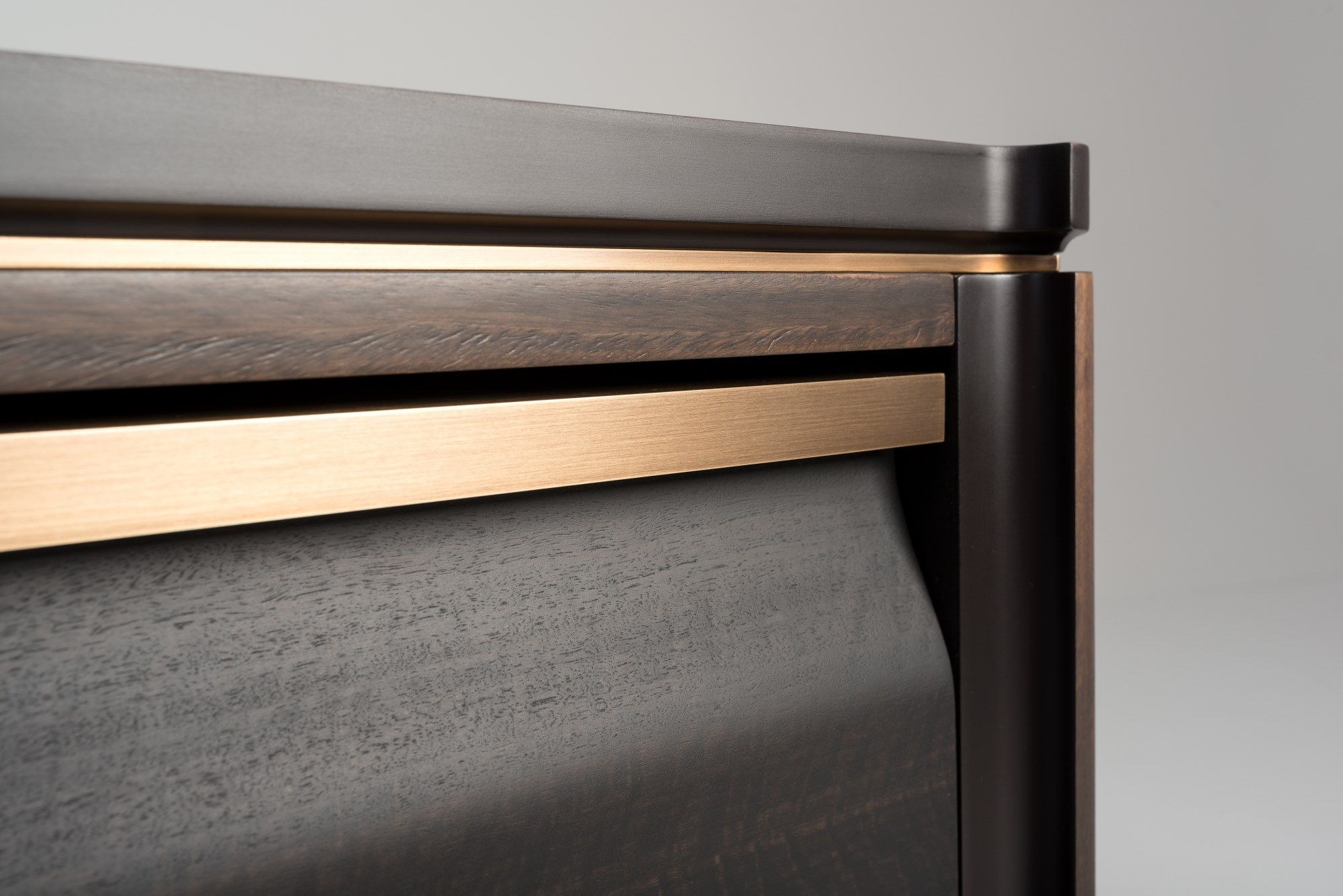 Комод из эвкалипта со встроенными ручками Mantellassi 1926 Геркулес ARCH-00024900 - Вид №2