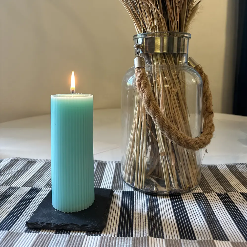 Дизайнерская свеча-столбик Santreyd Ribbed зеленый 15 см 89370285 STLM-0829637 - Вид №2