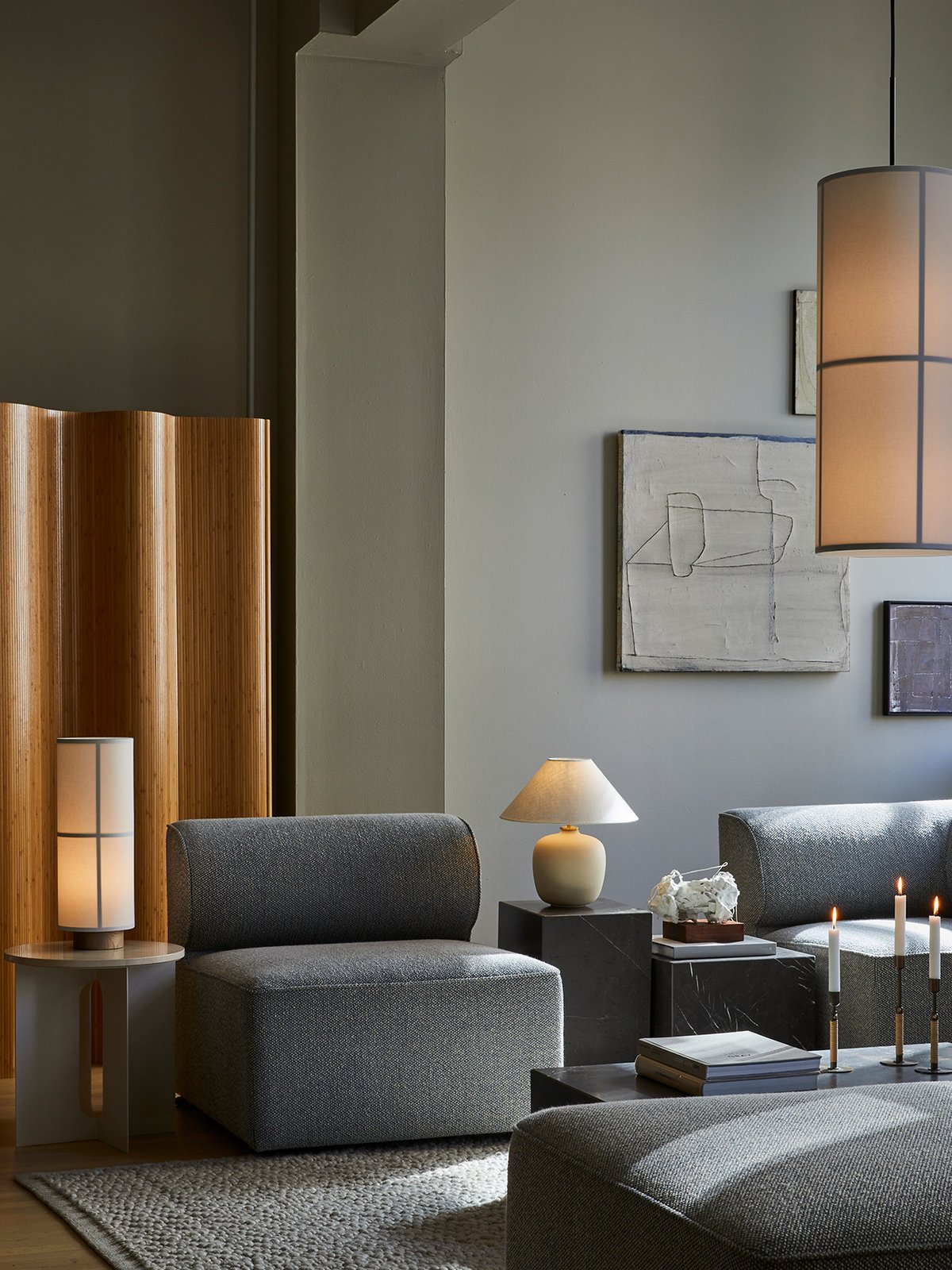 1180539 MENU Приставной столик Androgyne Черная база  - Вид №2