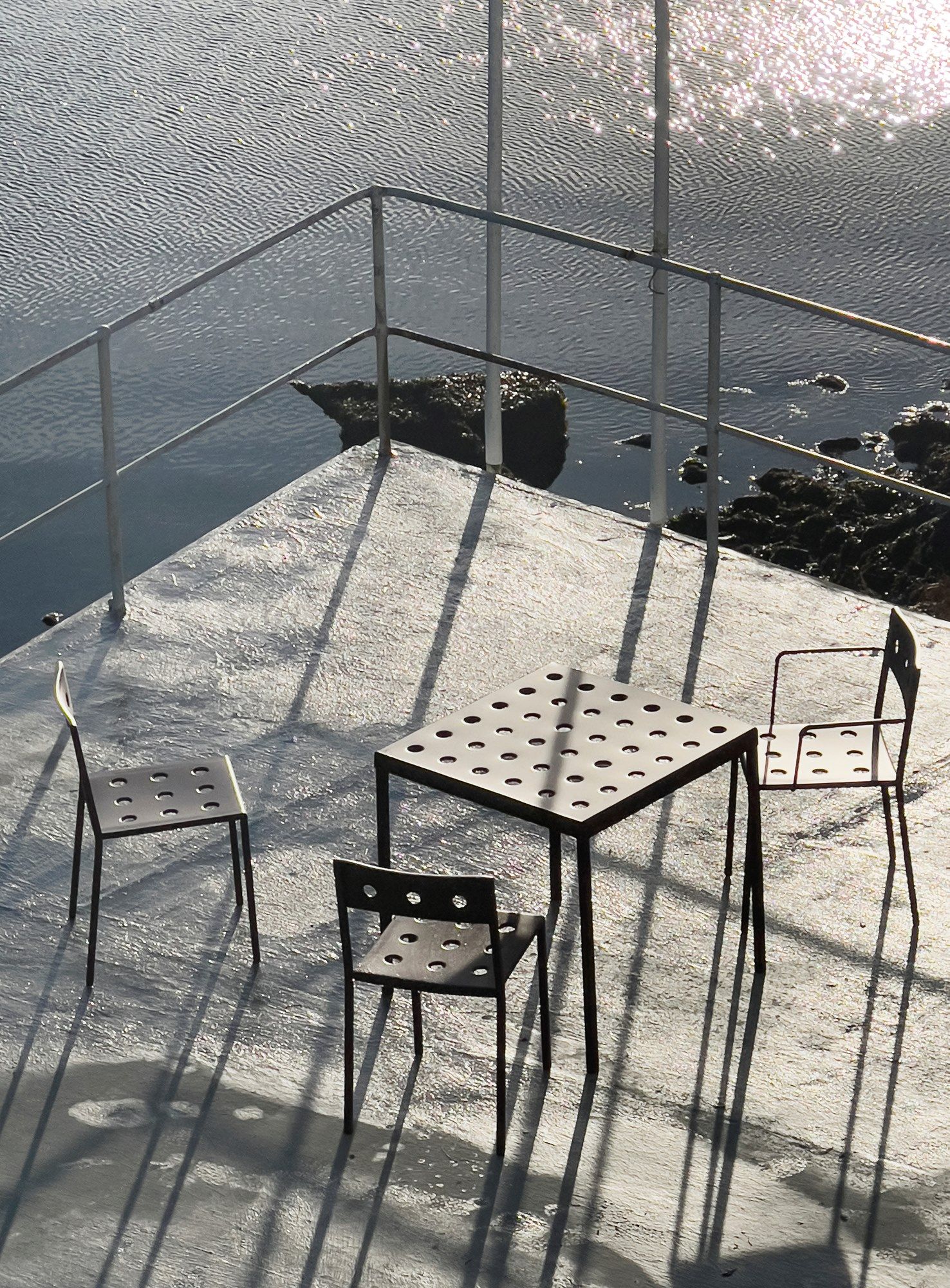 Квадратный садовый стол с порошковым покрытием Hay балкон ARCH-00004664 - Вид №5