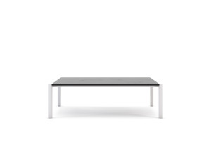 Квадратный журнальный столик из ламината