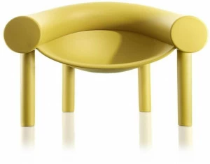 Magis Кресло полиэтиленовое с подлокотниками