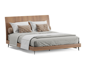 Деревянная двуспальная кровать