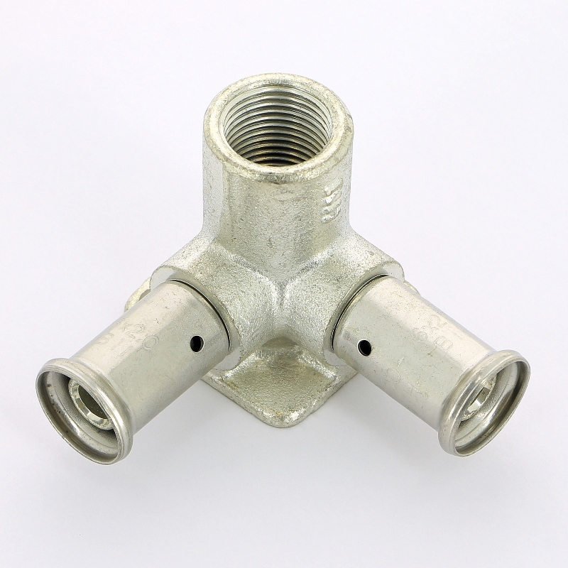 Водорозетка пресс-В проходная HENCO 16x1/2"x16 3P160416