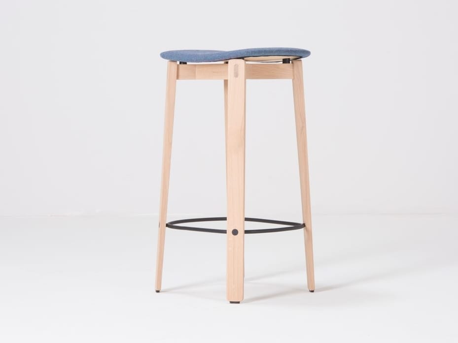 Тканевый барный стул с подставкой для ног Gazzda ARCH-00120216 - Вид №1