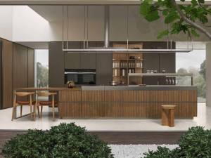 Кухня на заказ с островом без ручек