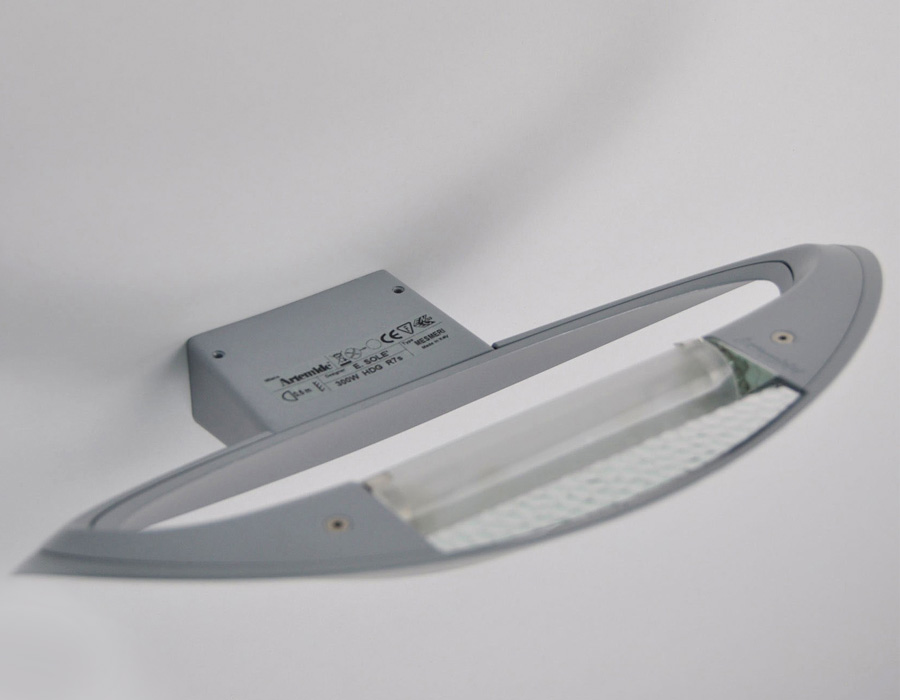 Светильник настенный серебристый Artemide 0916030A ARTEMIDE  00-3882728 Серебро  - Вид №1