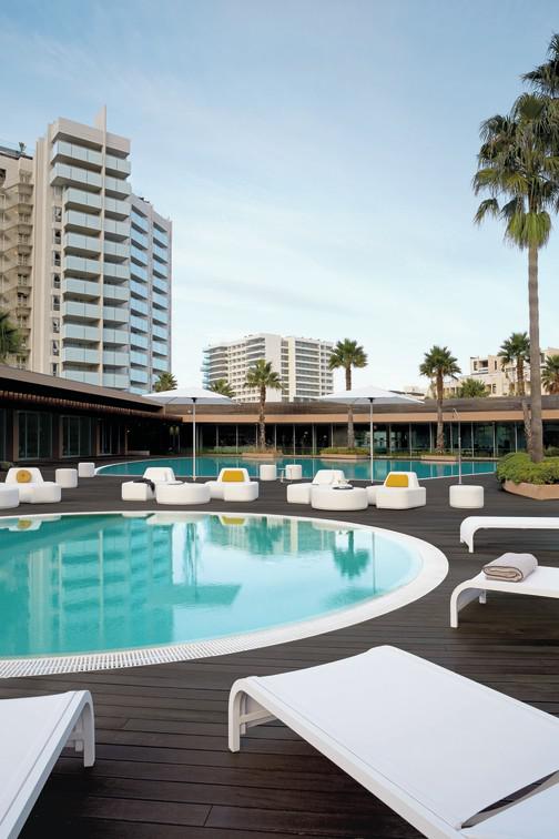 Левое угловое сиденье морская кожа белого цвета Manutti Moon Island MNST421 - Вид №13