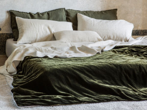 Одеяло из бархата и льна