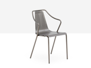 Штабелируемый стул с подлокотниками