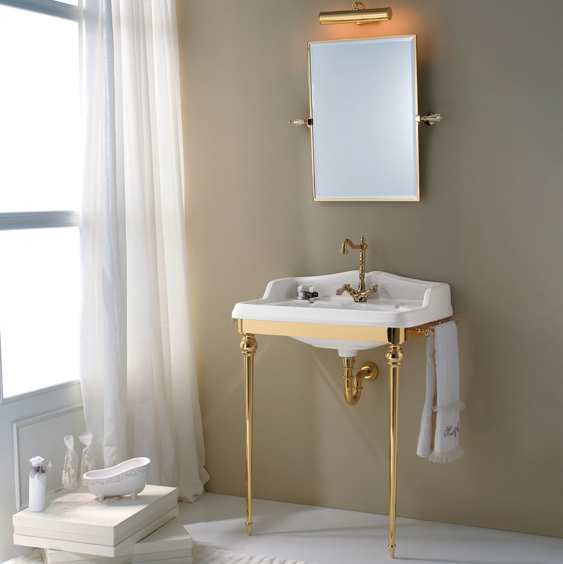 BO3070 3SC Консоль Boheme с умывальником LA01, сифоном и полотенцами Classico Treesseci 3SC - Вид №1