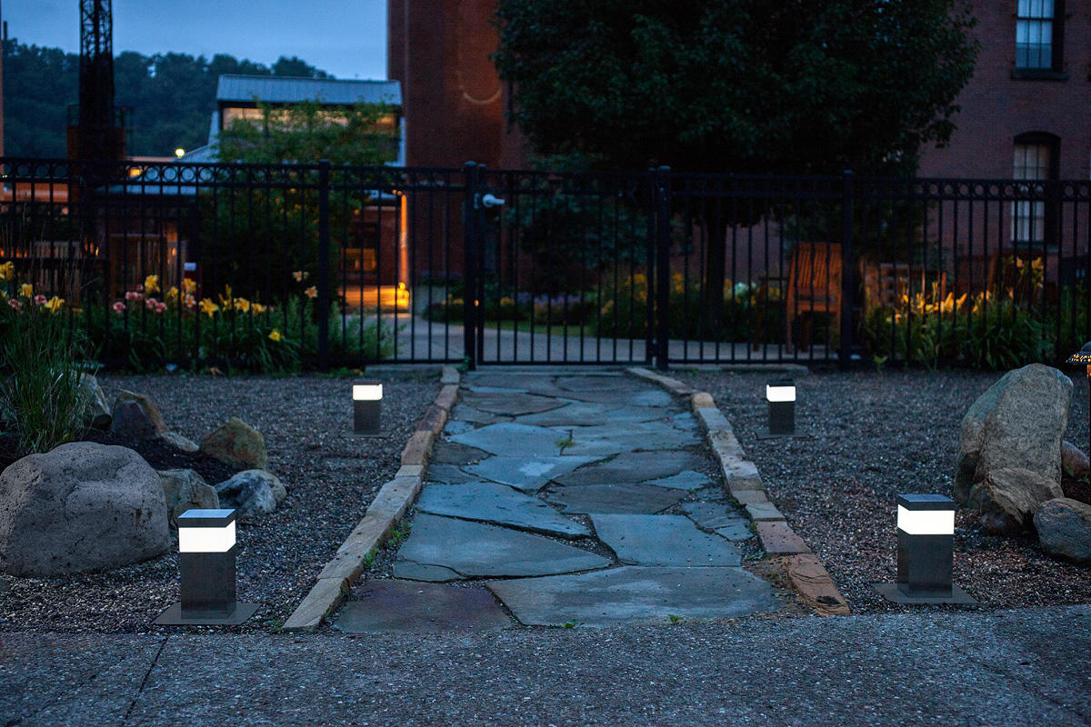 FSRT237 Столбик дорожки Rincon  Forms-surfaces  - Вид №3