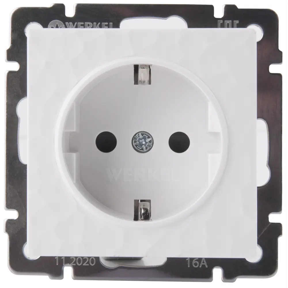 Розетка встраиваемая Werkel Hammer с заземлением цвет белый STLM-2158210