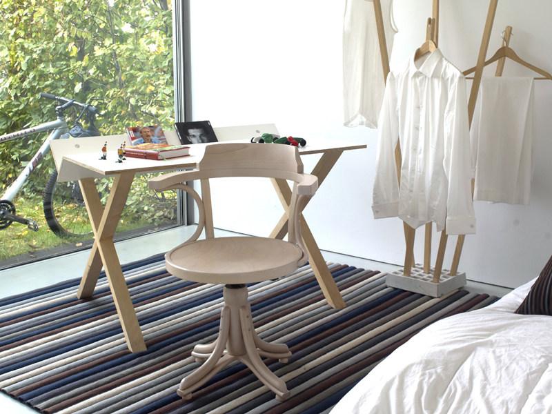 TON Вращающееся кресло из дерева с 4-мя спицами и открытой спинкой sun-id-1504918 - Вид №4