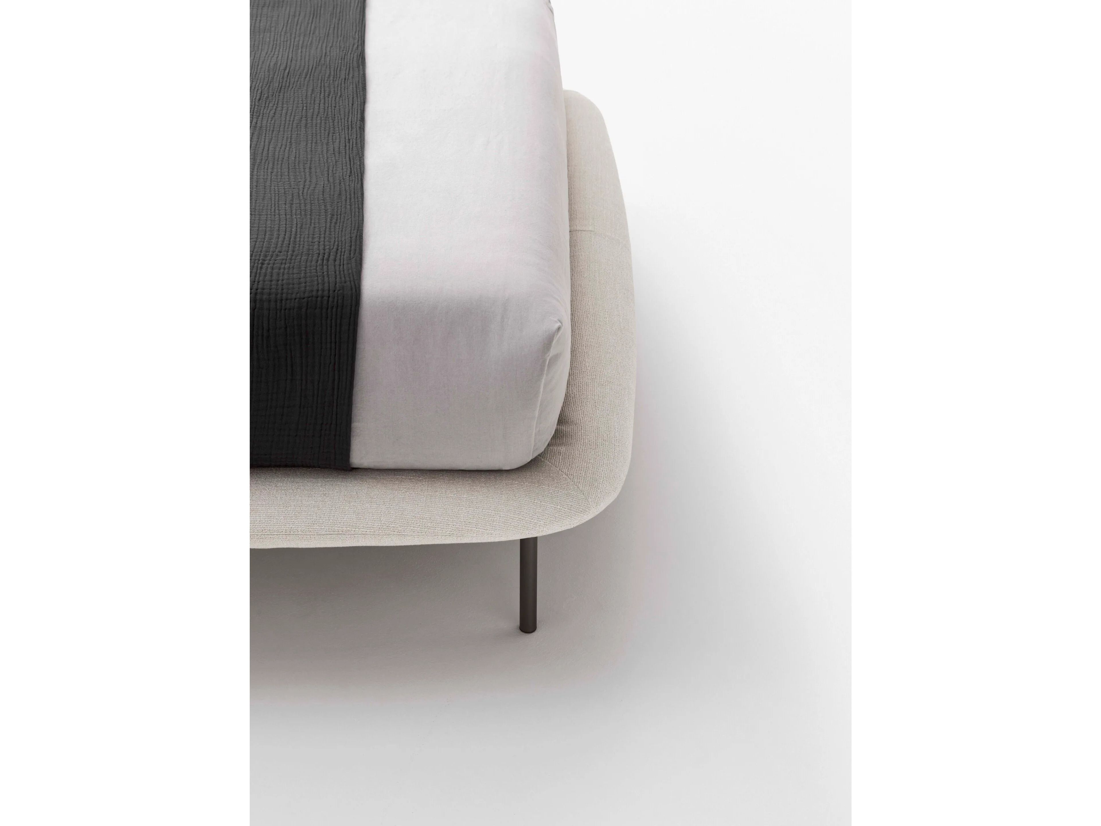 Мягкая кровать из ткани с мягким изголовьем Alf DaFrè Neyõ ARCH-00100012 - Вид №12