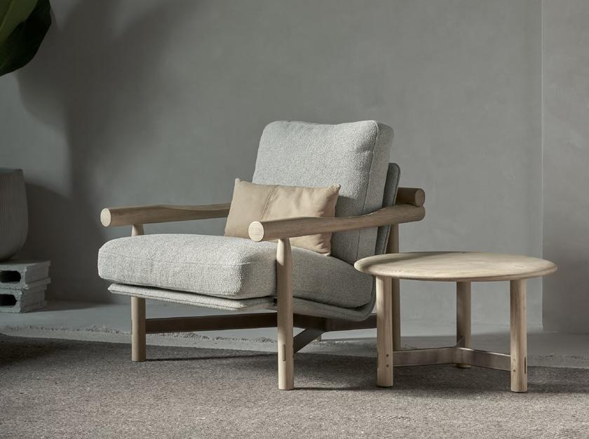 District Eight Кресло из дерева с подлокотниками Stilt M2016-a  - Вид №2