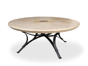 Каменный садовый стол