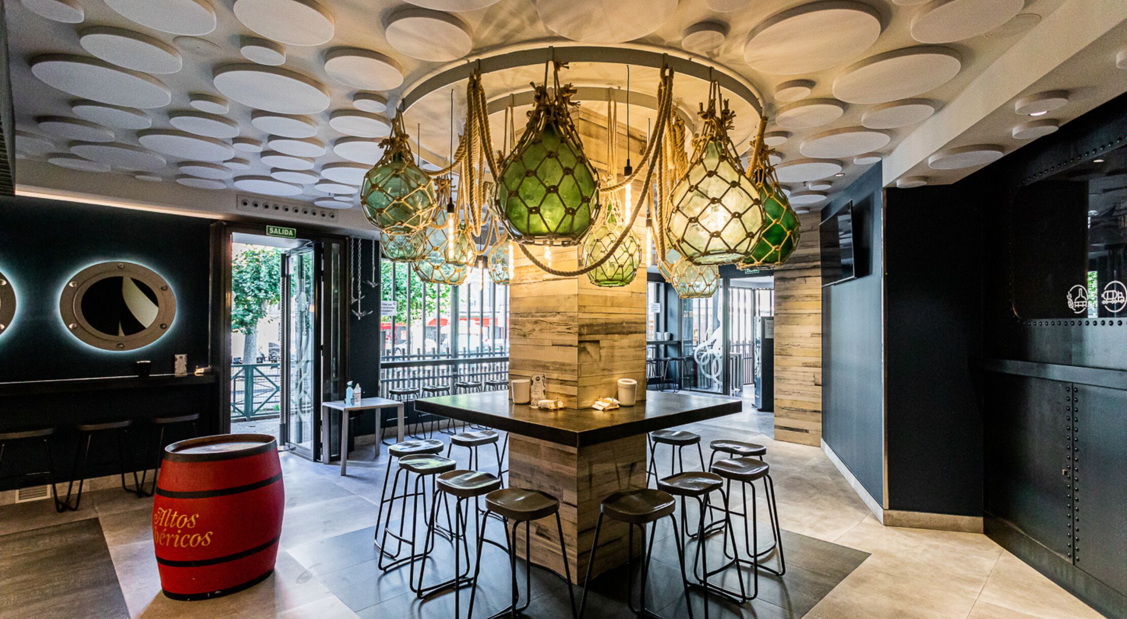 Акустическая потолочная плитка из пенопласта ECOcero пена ARCH-00080407 - Вид №1