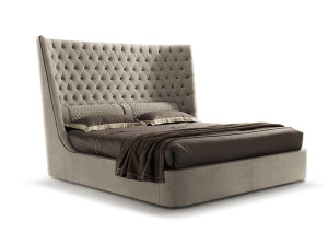 Мягкая кровать из ткани