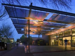 SERGE FERRARI Композитный материал для защиты от ветра и солнца Protect