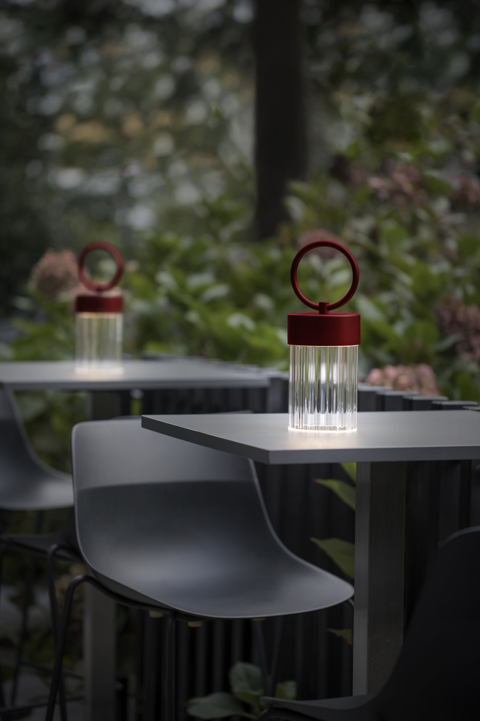 Светодиодная настольная лампа из плексигласа® с USB-зарядкой Contardi CLARETTA ARCH-00101103 - Вид №14