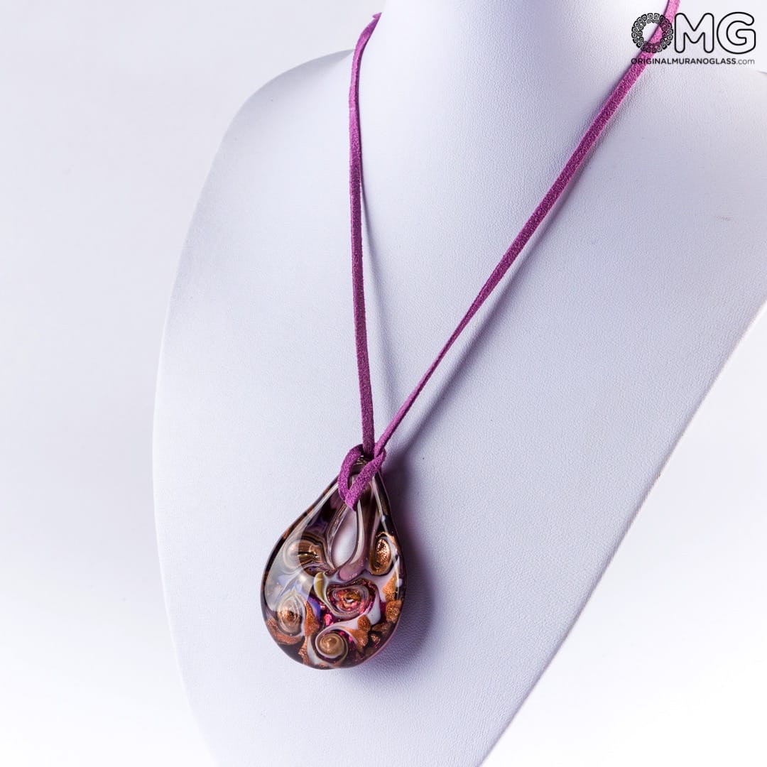 2344 ORIGINALMURANOGLASS Сиреневая подвеска в форме капли из муранского стекла с авантюрином 57 см  - Вид №1