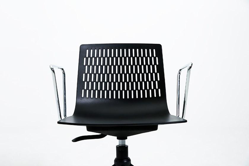 Grado Design Поворотный офисный стул из полипропилена с подлокотниками Dash Das-ch-04 - Вид №2