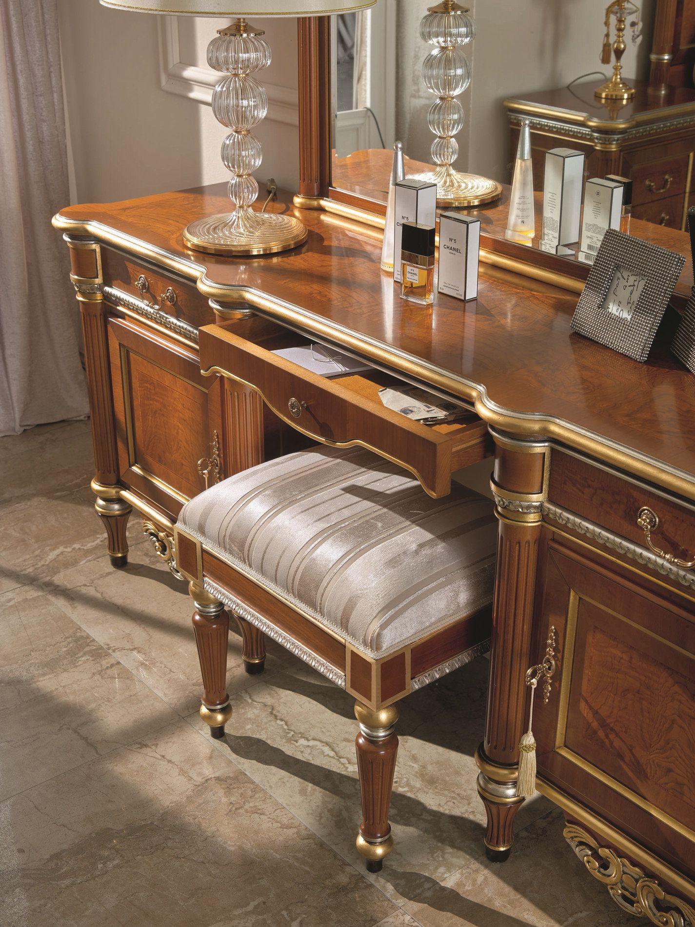 Деревянный туалетный столик SCAPPINI & C 35-летие ARCH-00076836 - Вид №1