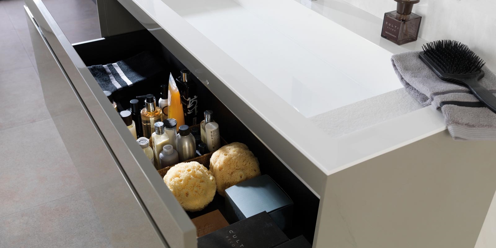 Комплект мебели для ванной Gamadecor Dess5 005 - Вид №1