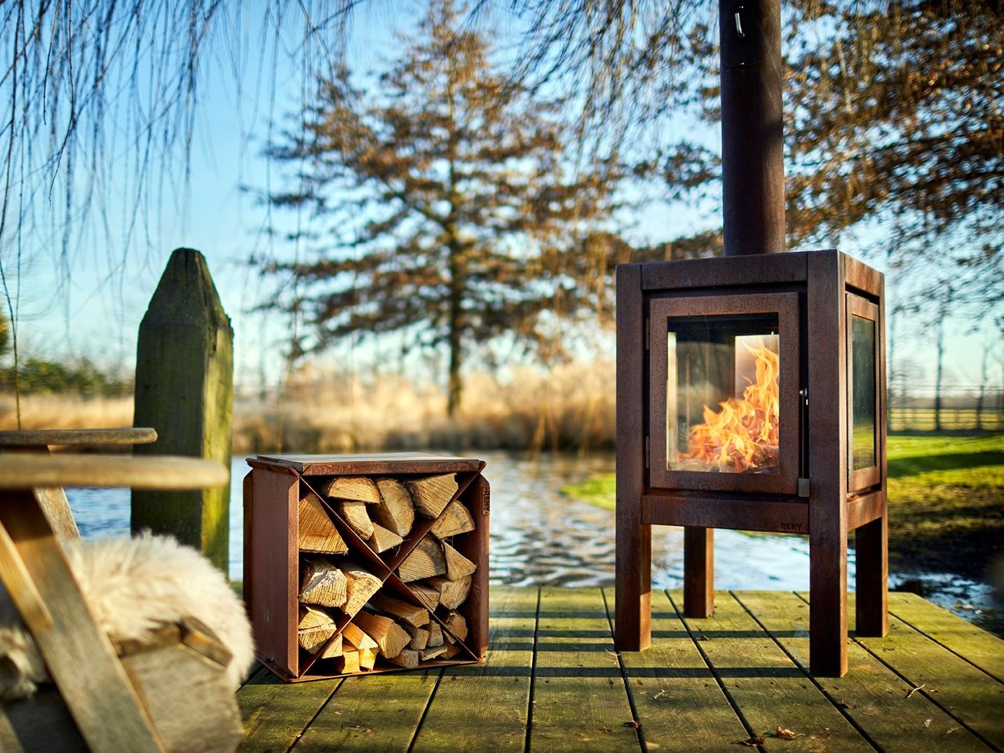 Corten™стальной отдельно стоящий открытый дровяной камин RB73 Quaruba ARCH-00057812