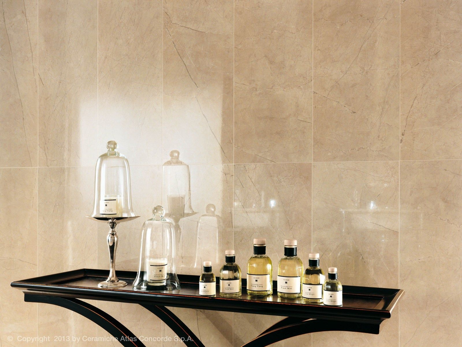 Белое керамическое покрытие с эффектом мрамора Atlas Concorde ARCH-00014706