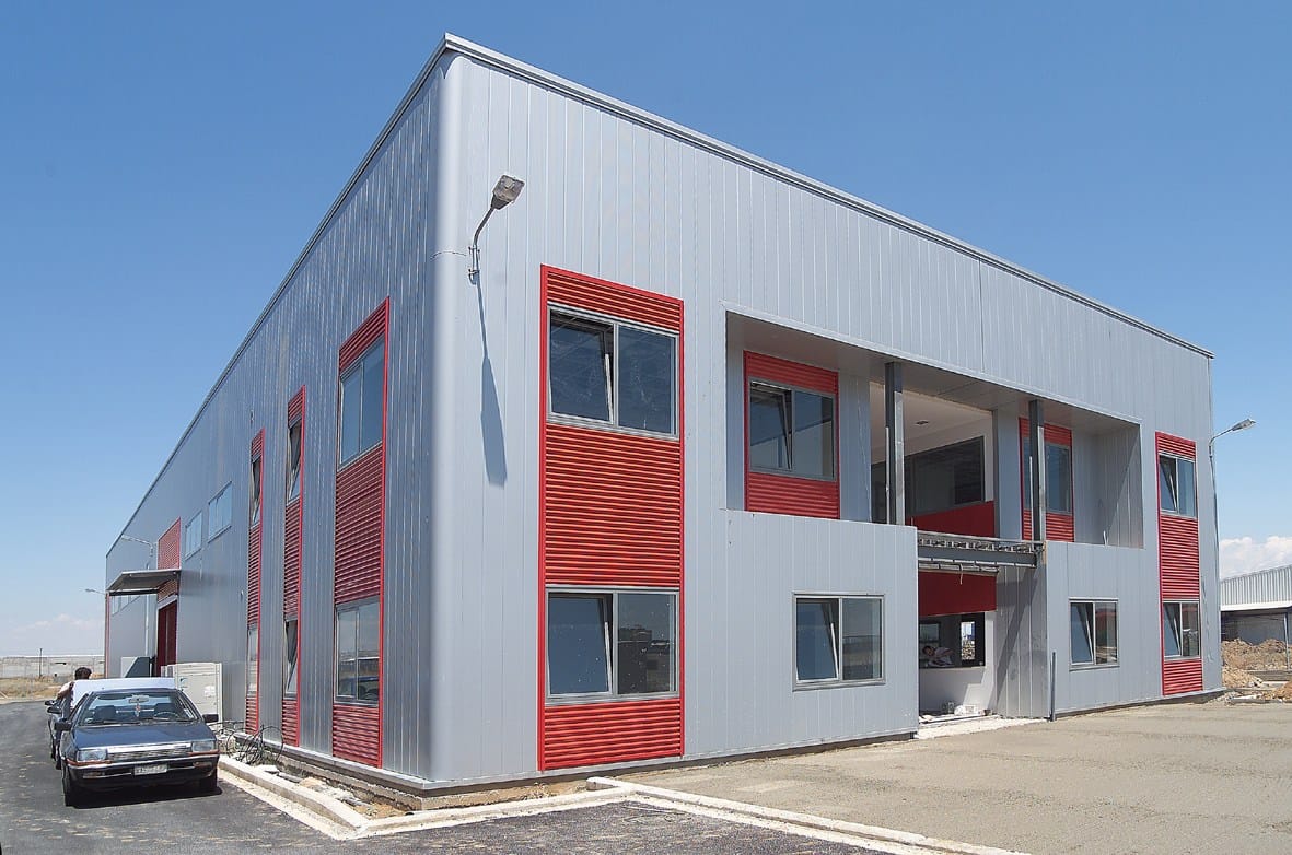 Изолированная металлическая панель для фасада ELCOM SYSTEM ТЕРМОПАРЕТЫ® ARCH-00037807 - Вид №97