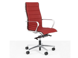 Офисное кресло руководителя