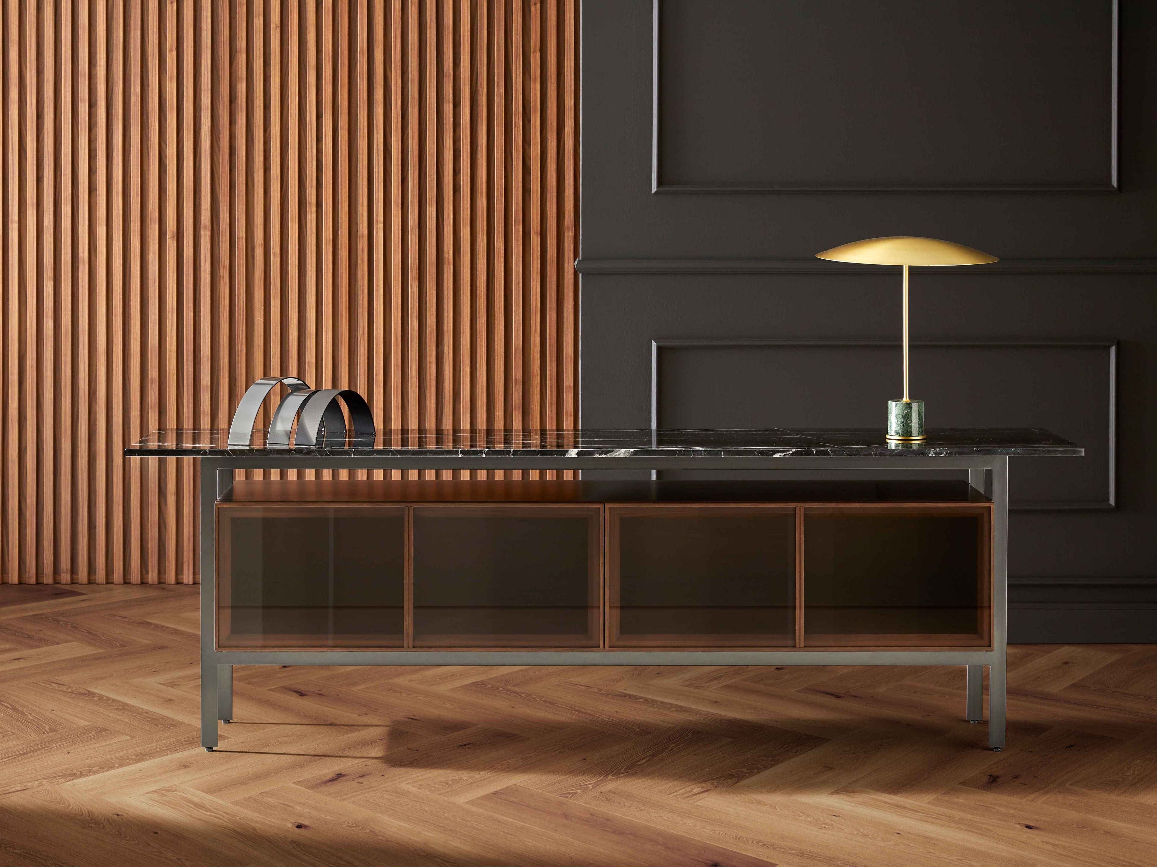 Шкаф из дерева и стекла с откидными дверями Punt Чикаго ARCH-00074008 - Вид №8