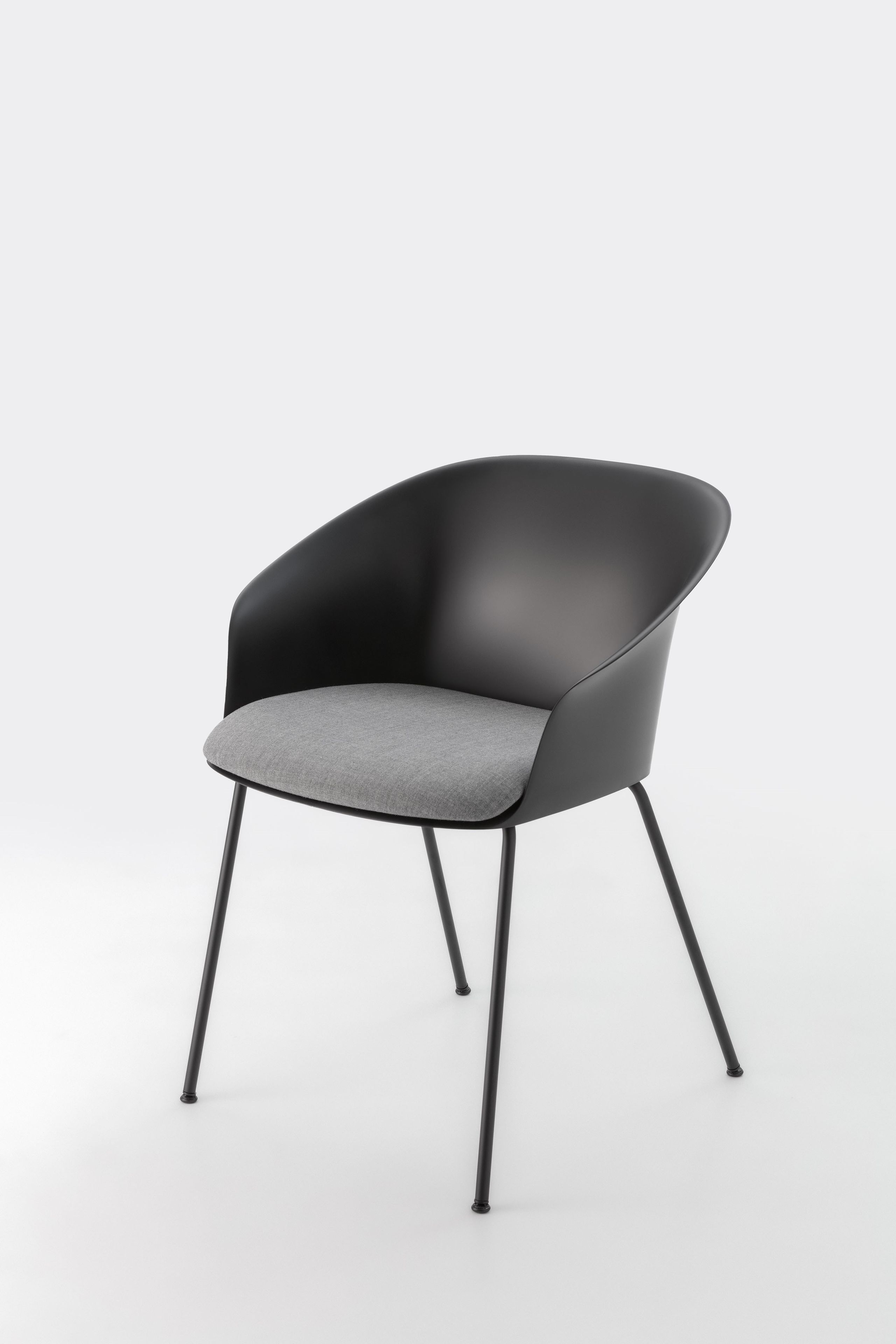 Стул из полипропилена с мягким сиденьем Crassevig Finna ARCH-00113023 - Вид №1