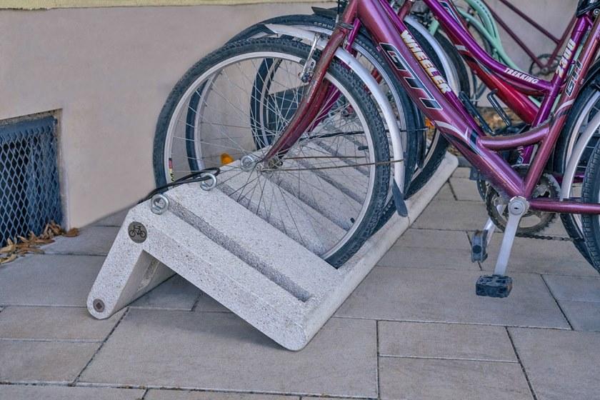 ENCHO ENCHEV - ETE Бетонные велосипедные стойки  164  - Вид №2