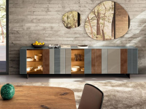 Шкаф со встроенным освещением