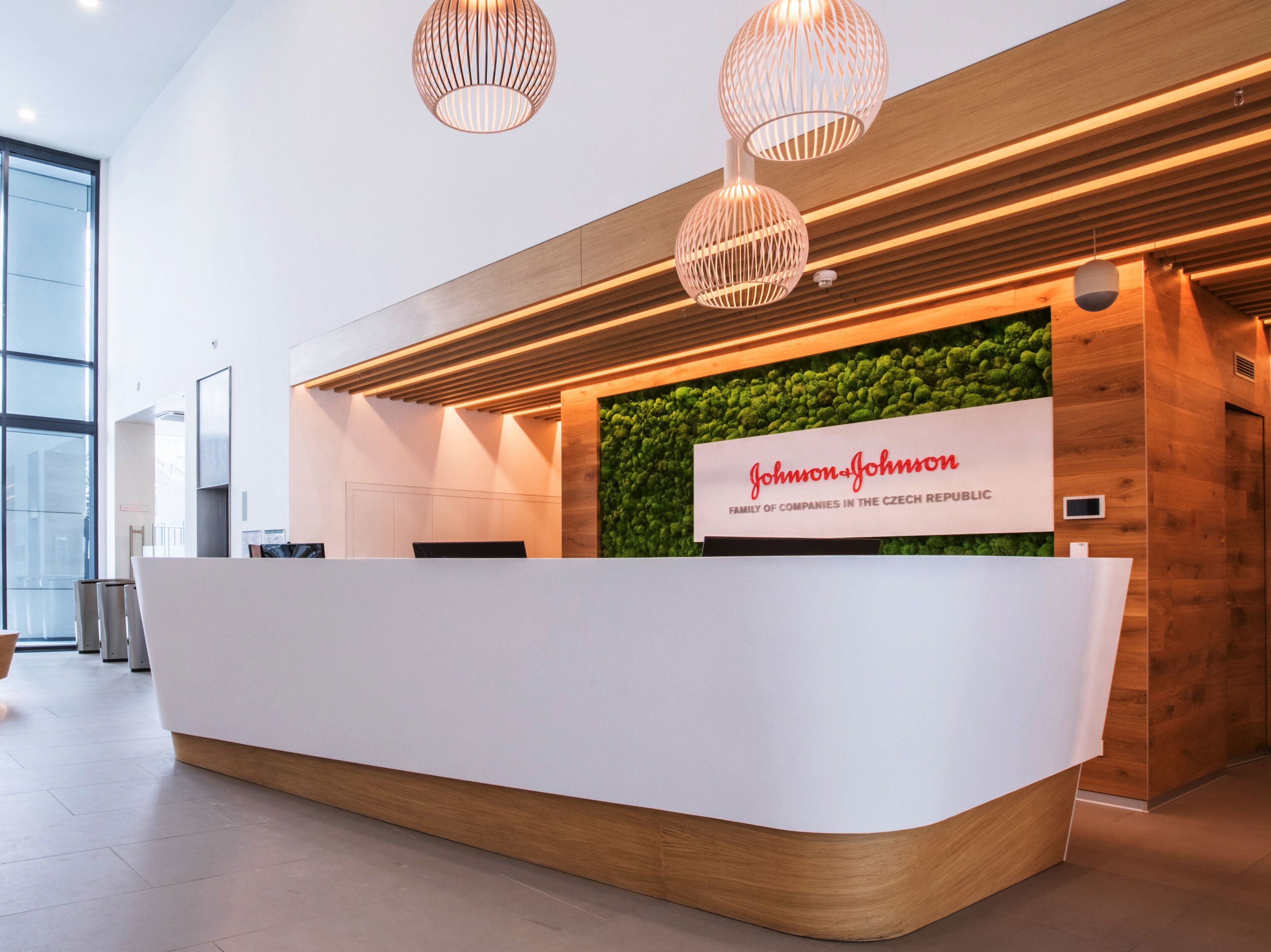 Banco reception in HIMACS AMOSDESIGN ARCH-00124276 - Вид №1