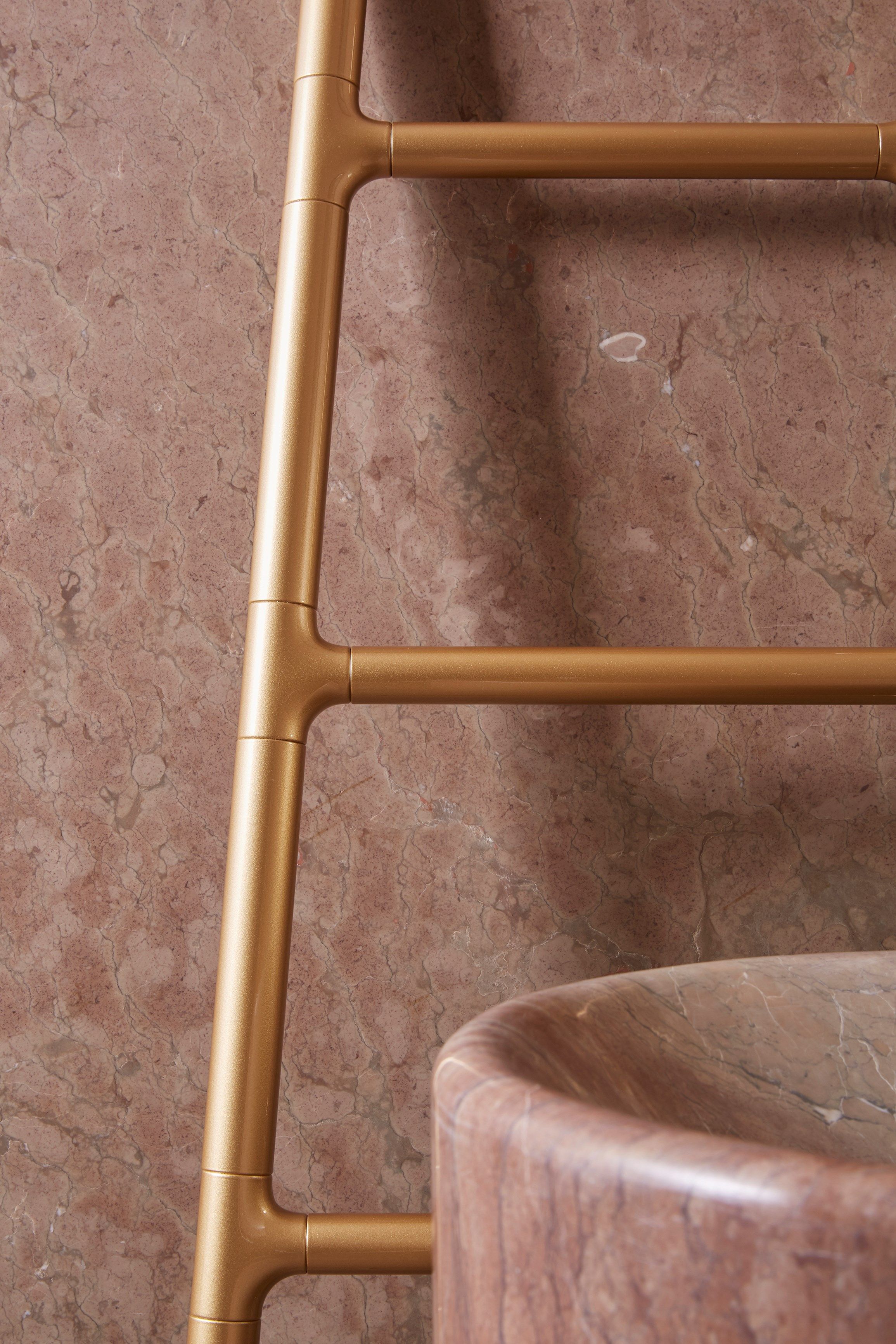 Настенный алюминиевый электрический полотенцесушитель Tubes Plug &amp ARCH-00107385 - Вид №1