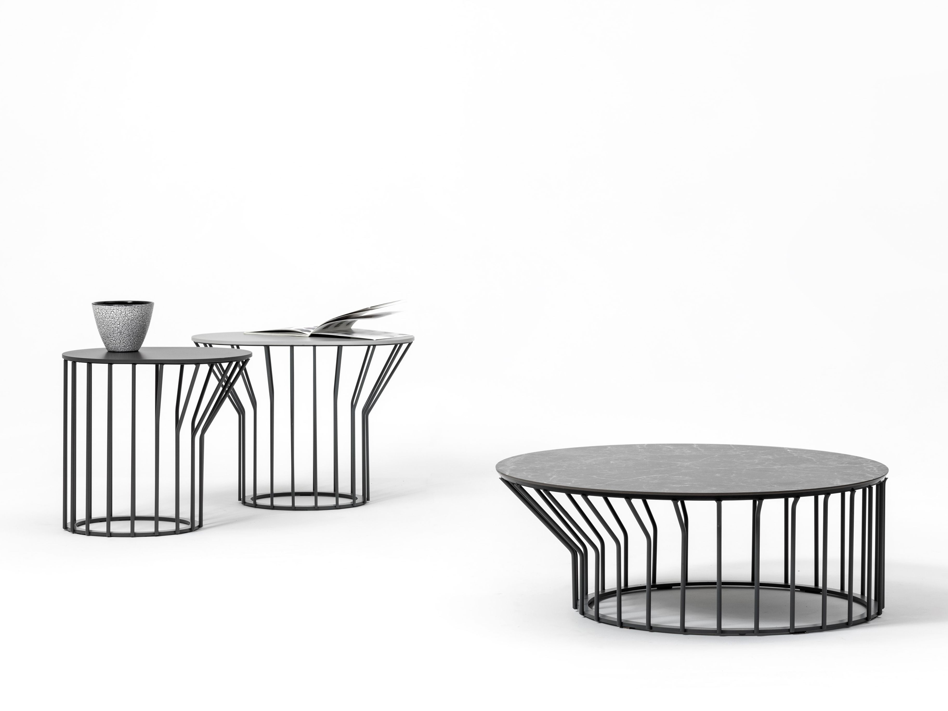 Журнальный столик из металла с низким круглым столом TrabA' JUMP ARCH-00072401 - Вид №6