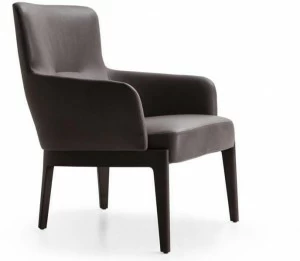 Molteni & C. Кожаное кресло с подлокотниками Chelsea