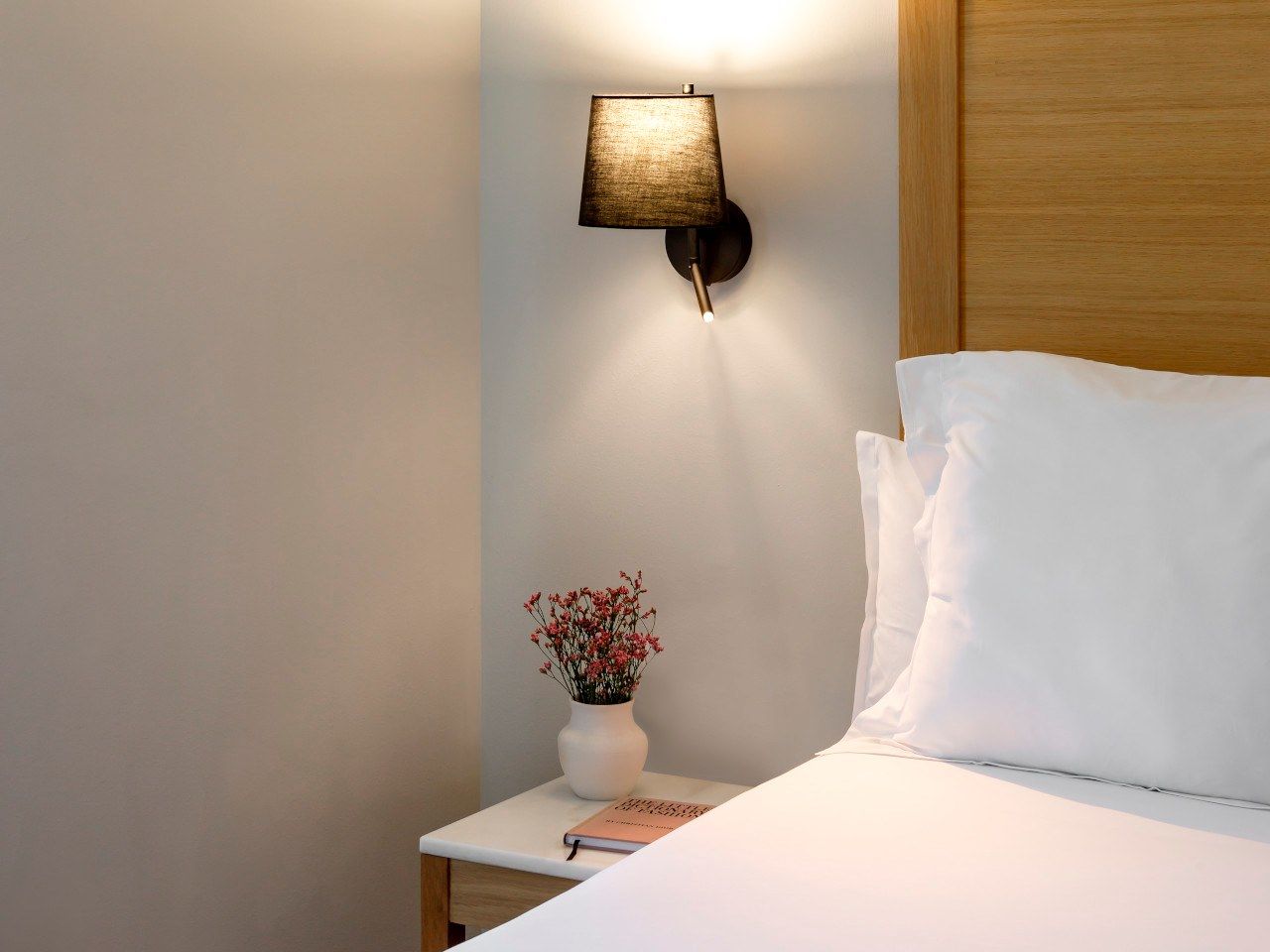 Поворотный настенный светильник LedsC4 клип ARCH-00046449