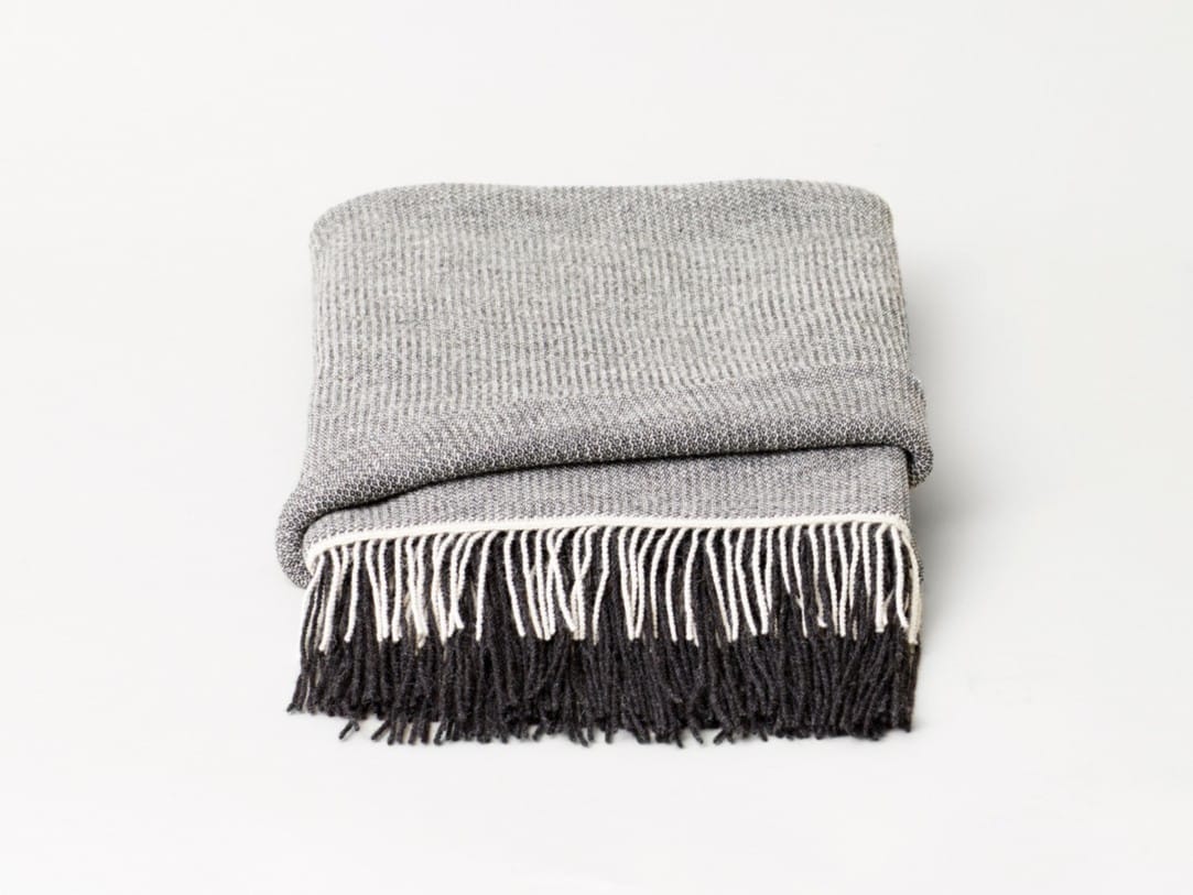 Однотонный плед из альпаки Form & Refine Aymara ARCH-00103318