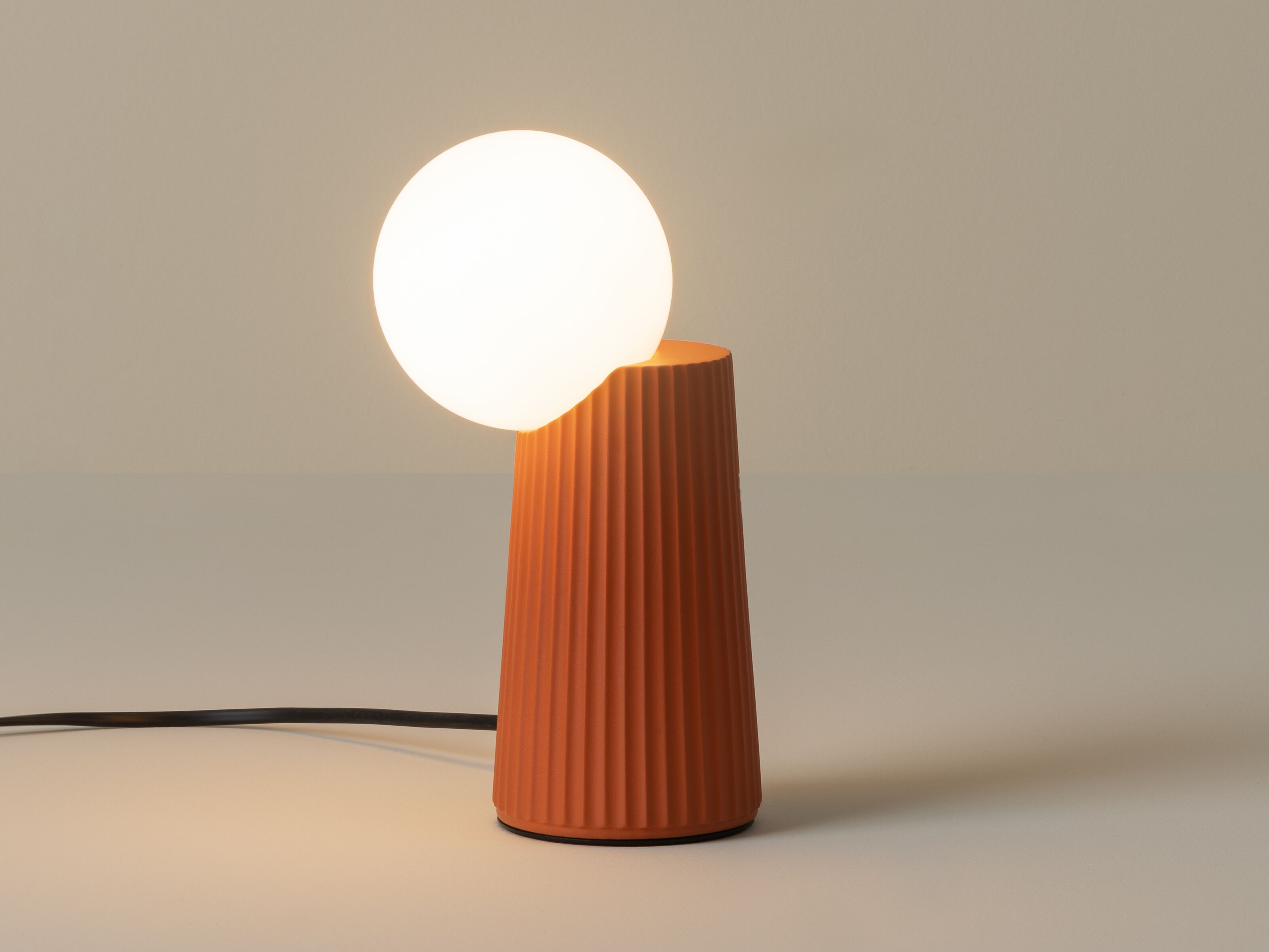 Светодиодная настольная лампа из глины Milan Iluminacion LAND ARCH-00063970 - Вид №4