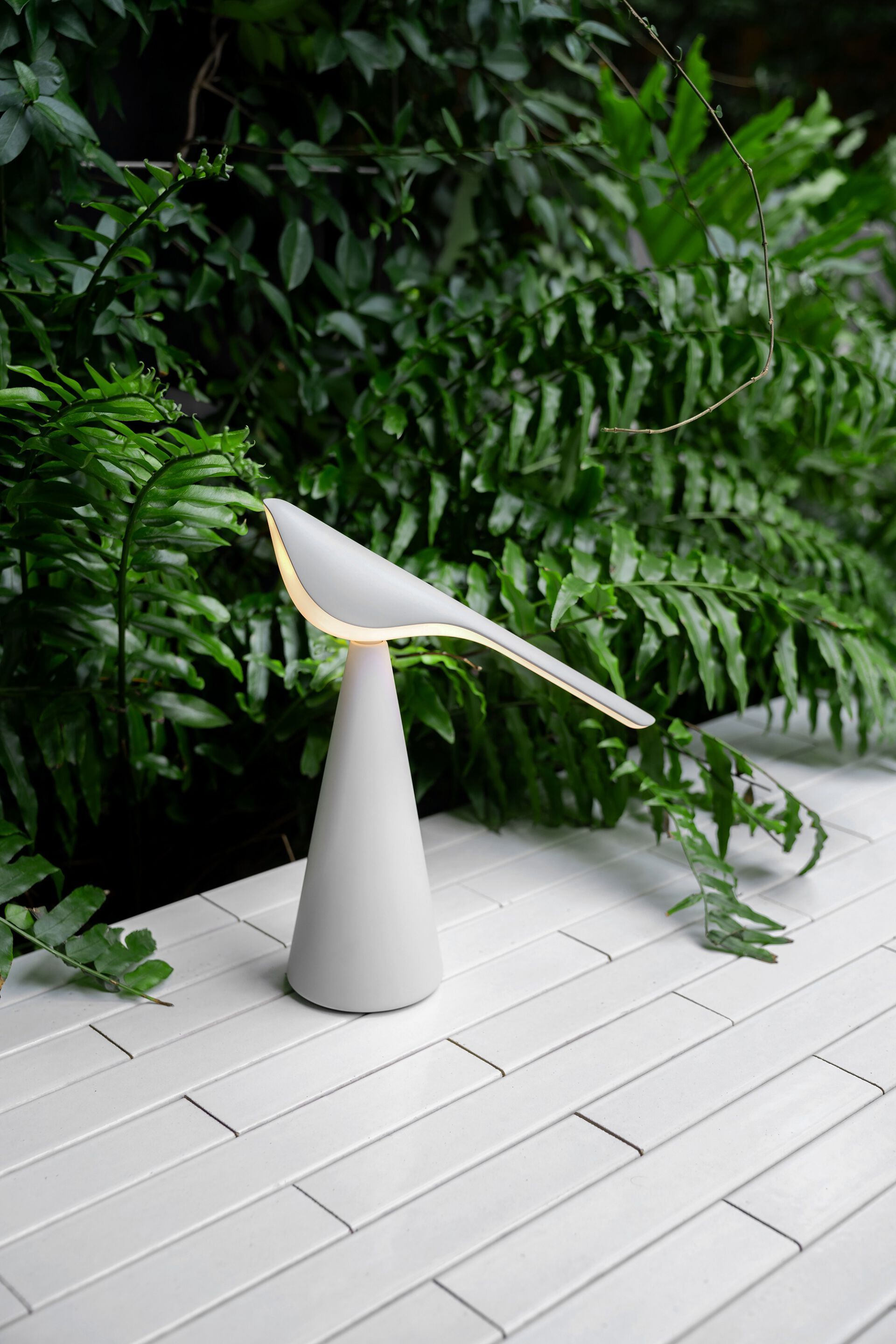 Алюминиевая светодиодная настольная лампа Established&Sons TIKI ARCH-00145932 - Вид №30