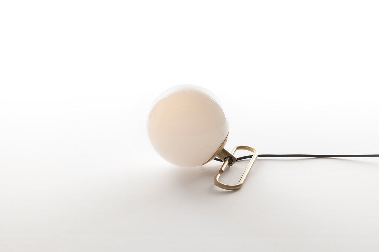 Светодиодная настольная лампа из дутого стекла Artemide nh ARCH-00101248