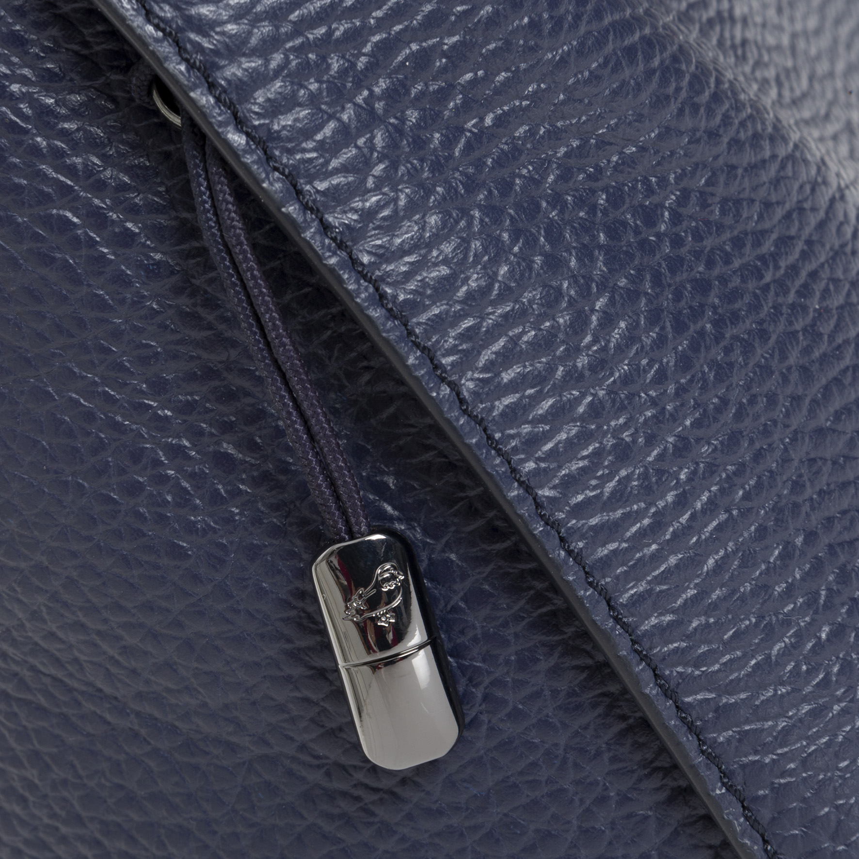 UPT10-08Q Рюкзак UPT10 Backpack Mandarina Duck Athena - Вид №3