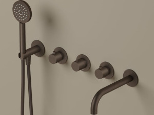 Латунный настенный термостатический смеситель для ванны